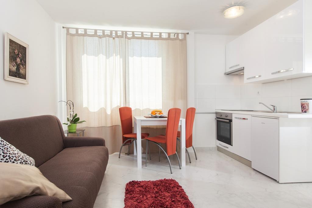 Apartments Filipeti Makarska Eksteriør bilde